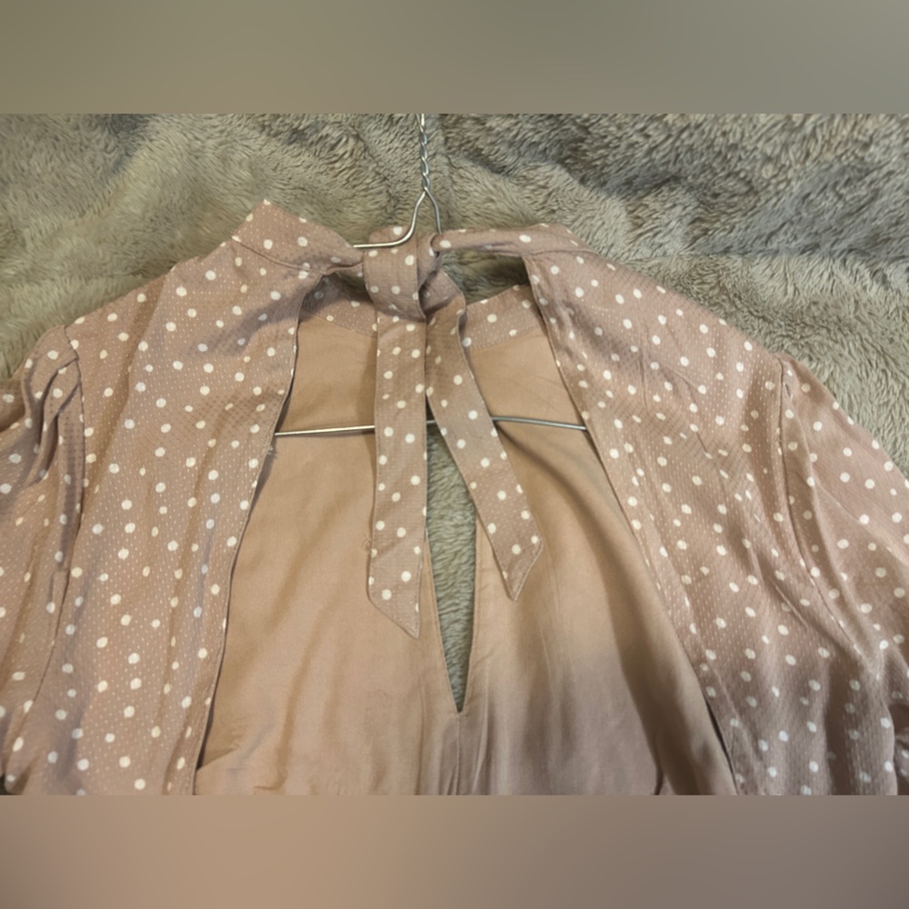 Abercrombie tie waist polka dot shirt. Very 70s. - Picture 5 of 10